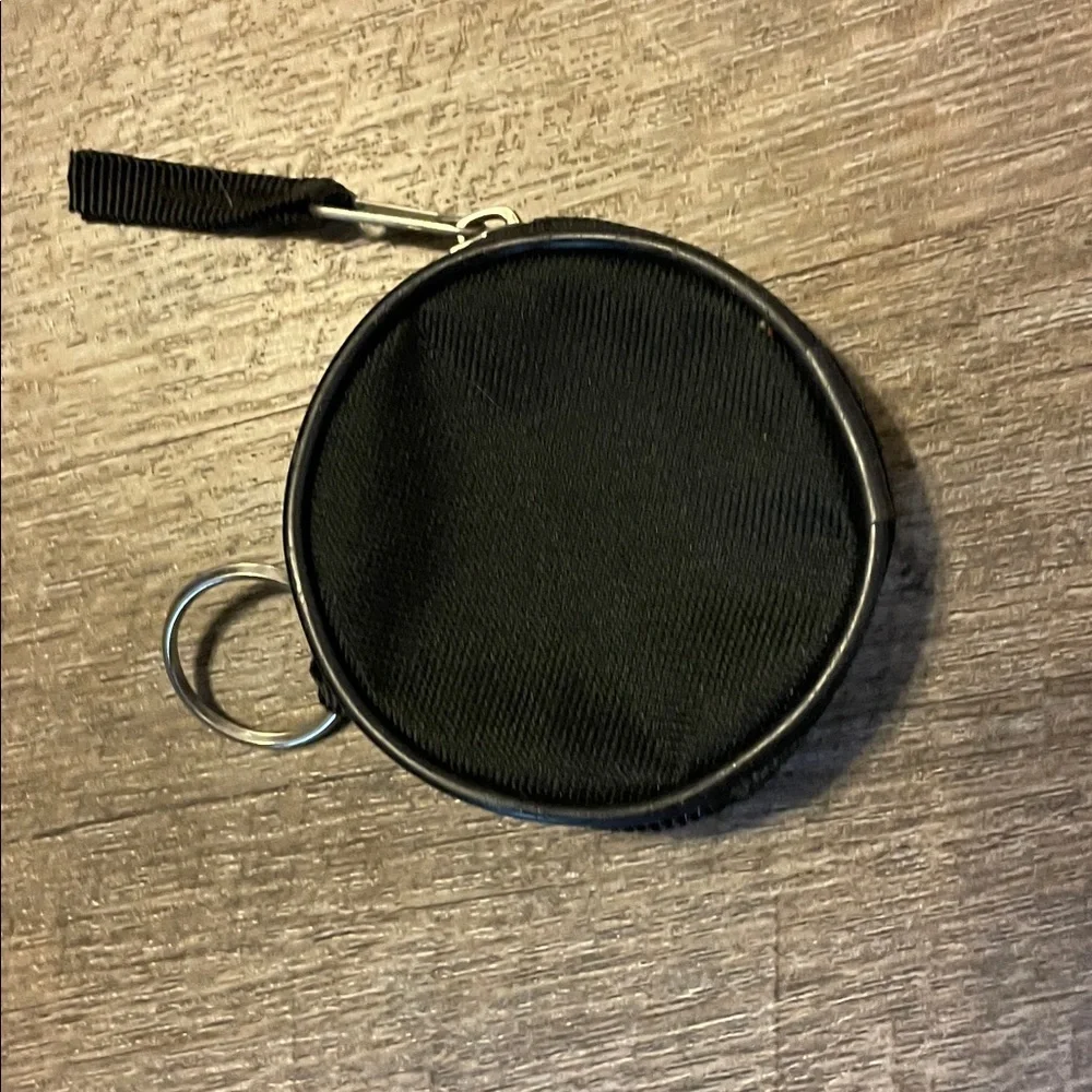Pokémon Ball BioWorld Coin Purse Keychain